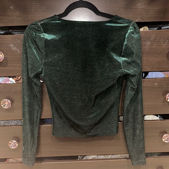 Urban Outfitters Green Velvet Metallic Deep V Neck Top - Picture 5 of 9